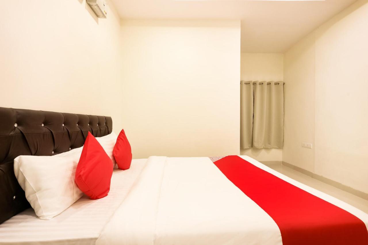 Oyo Flagship 30861 Hotel Velocity Vijay Nagar Indore Exterior photo